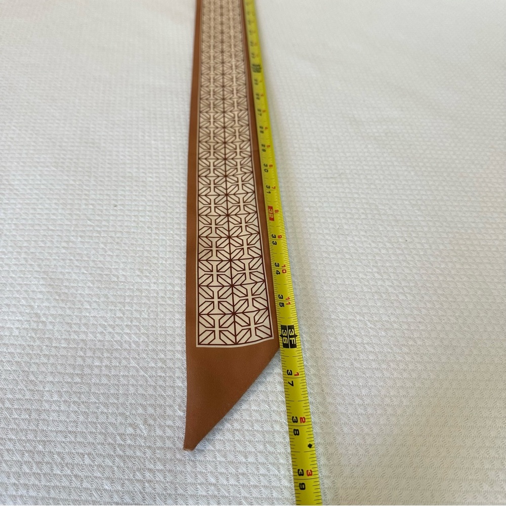 Twilly Skinny Scarf Tan & Brown Geometric Design Neck Purse Wrist Versatile - Picture 4 of 7